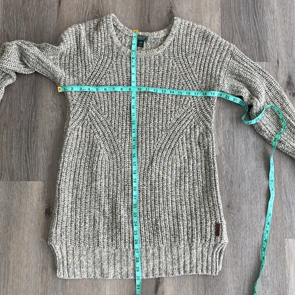 Roots Tunic Sweater - Picture 5 of 7